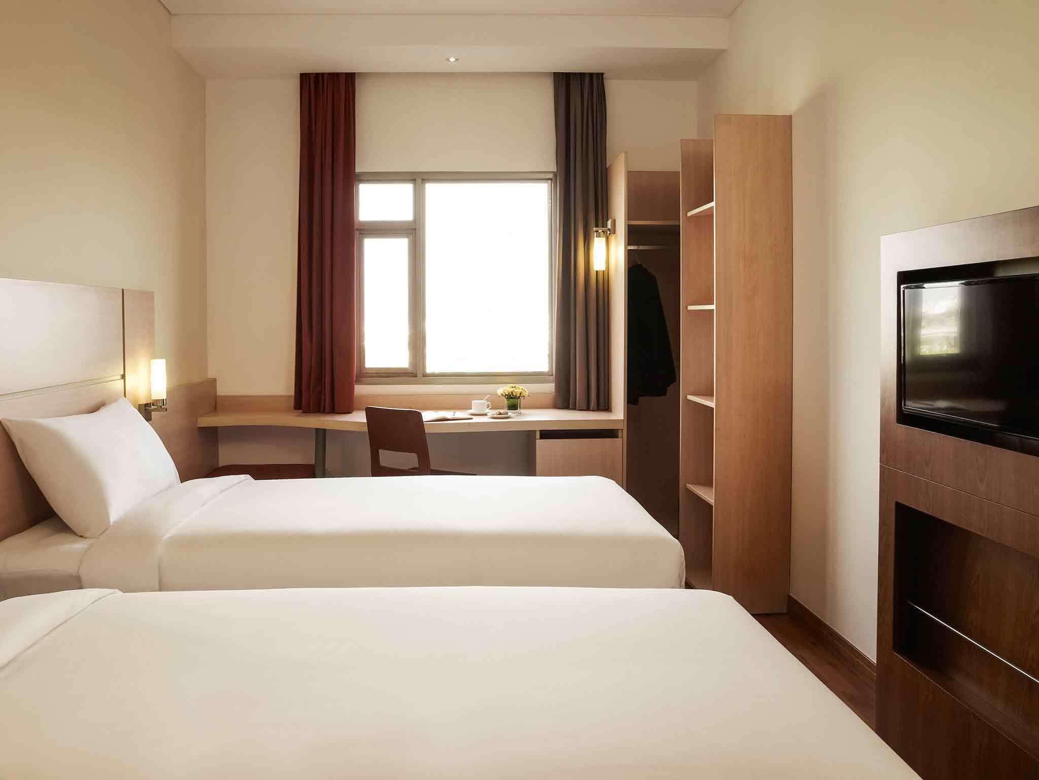 Hotel Ibis Saigon South Ho-Chi-Minh-Stadt Exterior foto